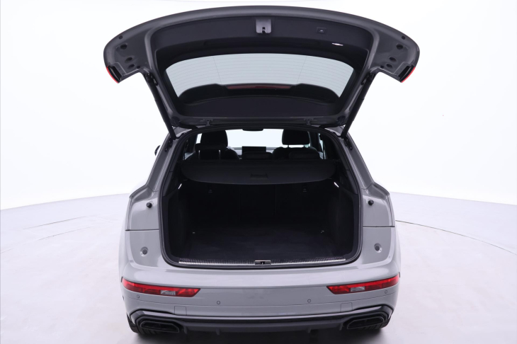 Audi Q5 2,0 40TDI S-line quattro DPH