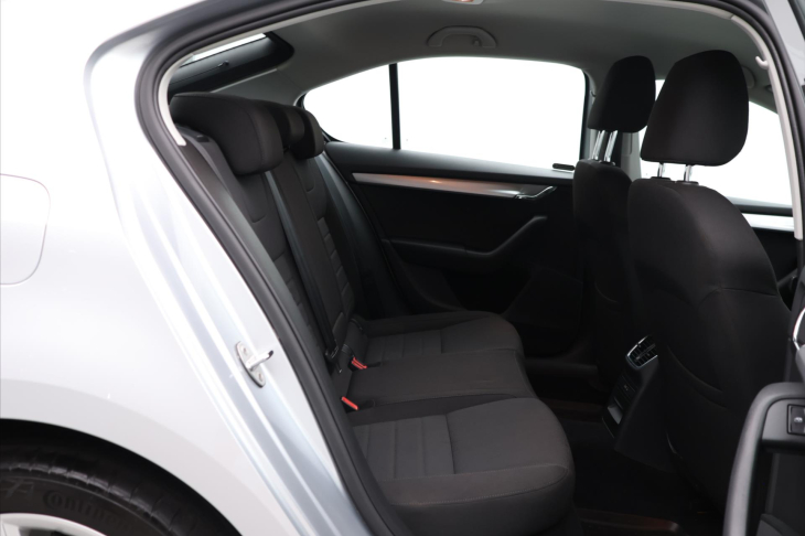 Škoda Octavia 2,0 TDI 110kW CZ Style Xenon