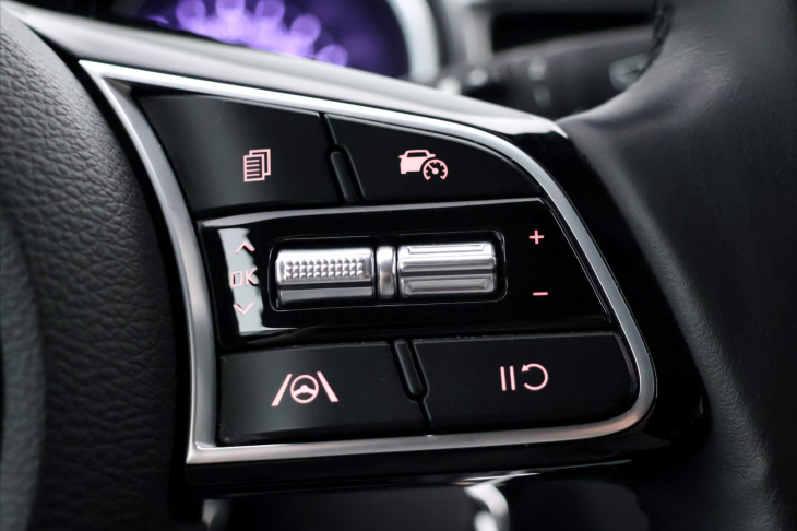 Kia Ceed SW 1,5 T-GDI 117kW GT-Line CZ DPH