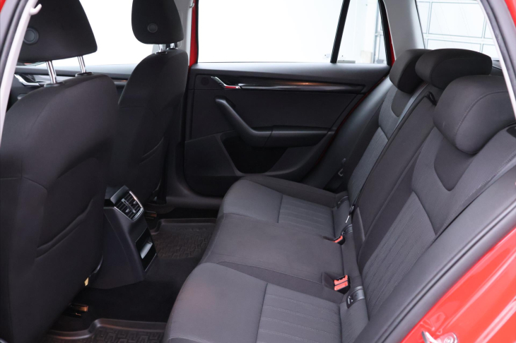 Škoda Octavia 2,0 TDI 135kW DSG 4x4 CZ Style