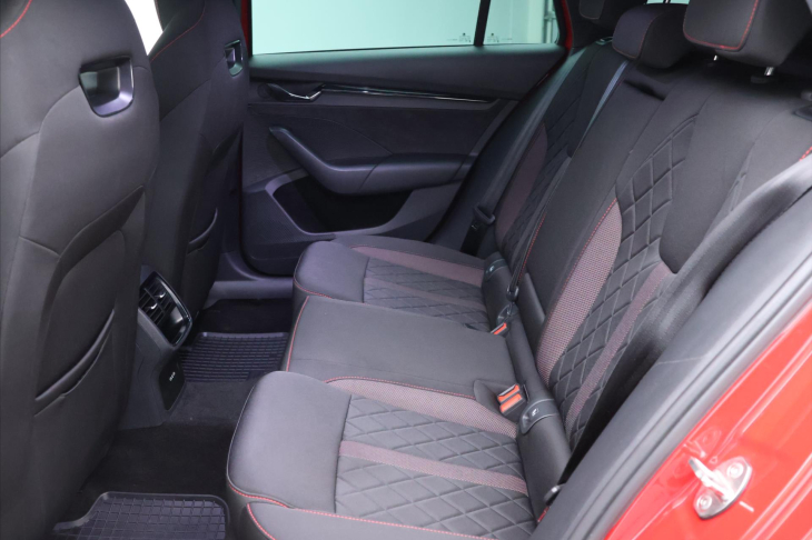 Škoda Octavia 2,0 TDI RS 147kW DSG 4X4 CZ