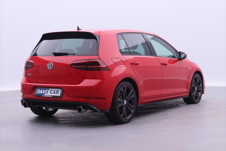 Volkswagen Golf 2,0 TSI GTI 169kW 1.Majitel