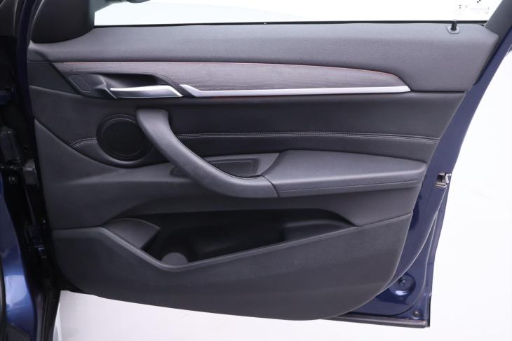 BMW X1 2,0 20i xDrive 141kW Aut. CZ