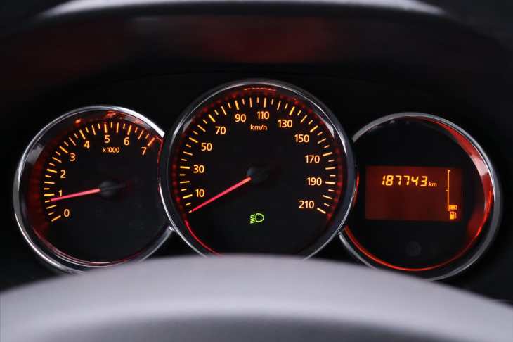 Dacia Lodgy 1,2 TCE Blackline Navi Kůže TZ