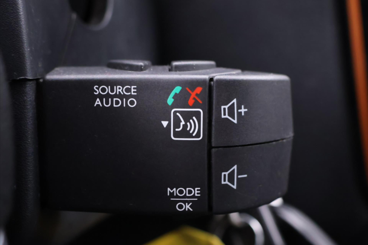 Dacia Lodgy 1,6 SCe 75kW CZ Stepway 7-Míst