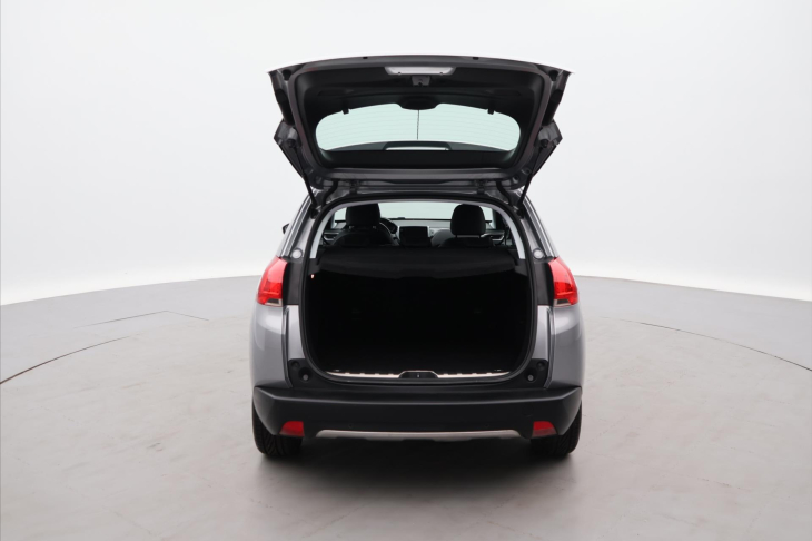 Peugeot 2008 1,2 VTi 60kW AT,Navi