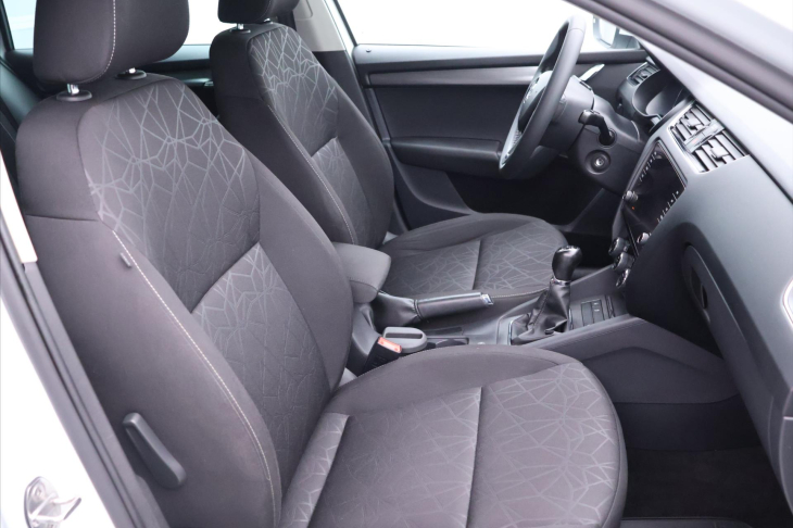 Škoda Octavia 1,6 TDI Clever Navi LED