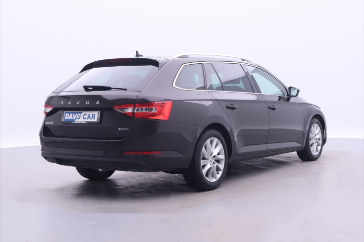 Škoda Superb 2,0 TDI 110kW Style DSG CZ DPH