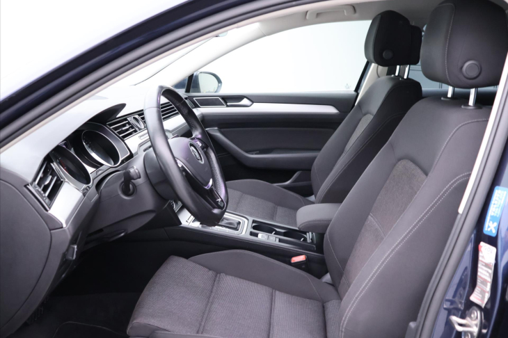 Volkswagen Passat 1,4 TSI 110kW DSG Comfort LED