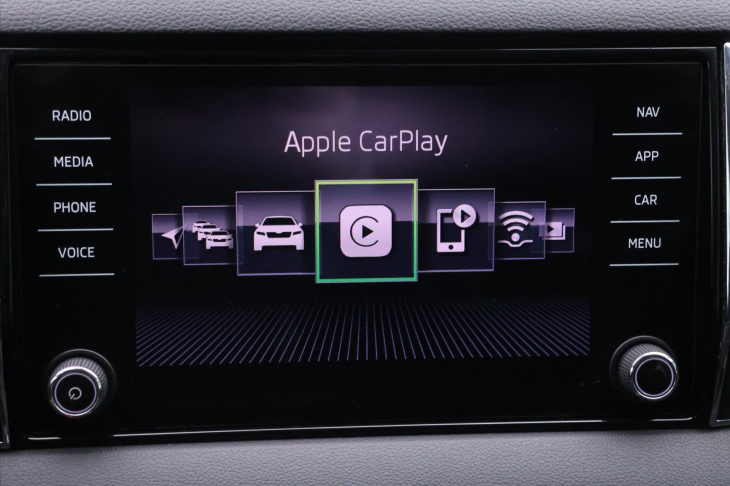 Škoda Karoq 1,5 TSI 110kW DSG CZ Navi LED