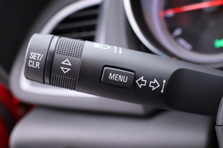 Opel Astra 1,4 T 88kW CZ Drive Serv.Kniha