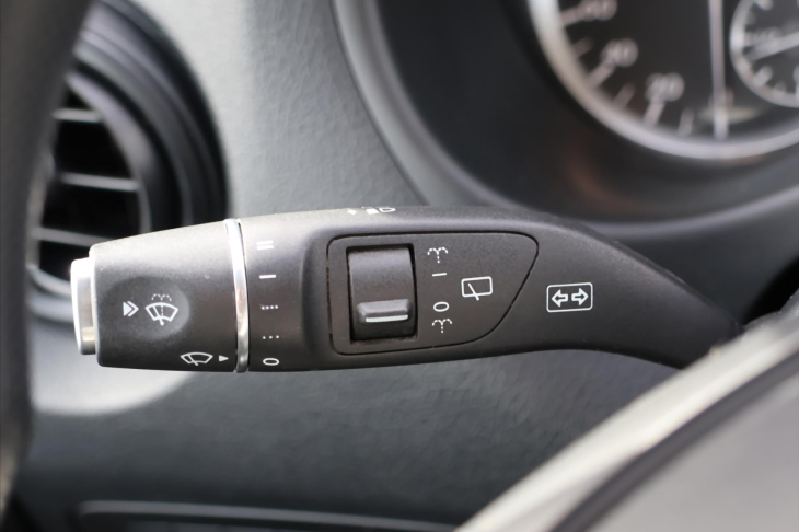 Mercedes-Benz Vito 1,6 111CDI Extralang 6Míst Dílna