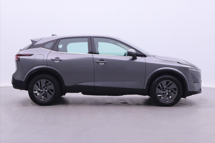 Nissan Qashqai 1,3 DIG-T MHEV Business Tažné