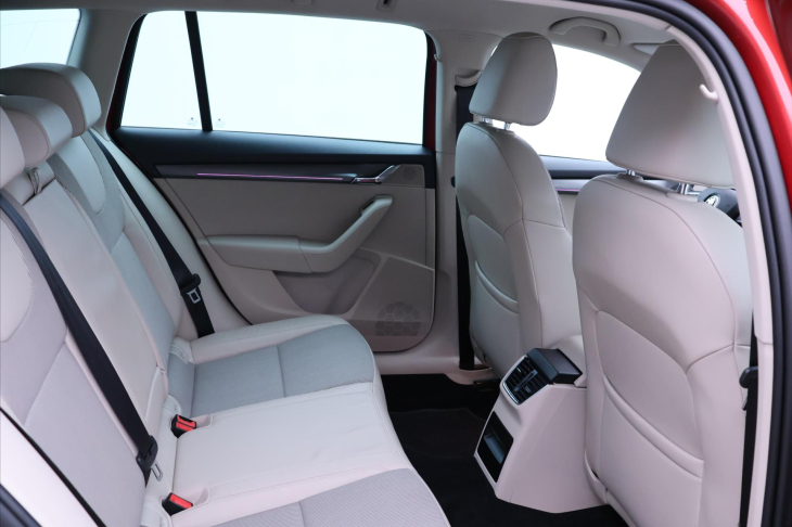 Škoda Octavia 2,0 TDI 110kW Style 1.Maj LED