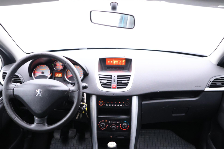 Peugeot 207 1,6 HDI 68kW Klimatizace CZ