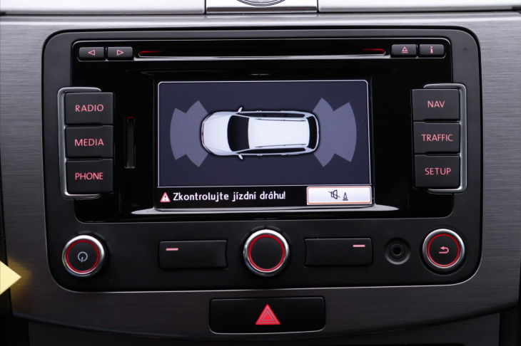 Volkswagen Passat 1,4 TSI 90kW Comfort Navi 1Maj