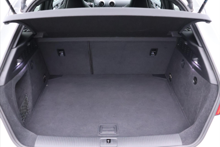 Audi S3 2,0 TFSI 221kW S-Tronic Quattro