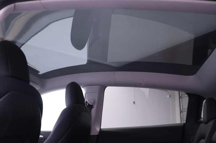 Tesla Model Y Long Range AWD 75kWh SoH 90%