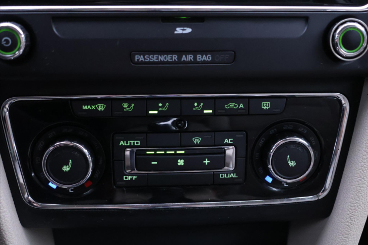 Škoda Superb 2,0 TDI 103kW DSG CZ Elegance