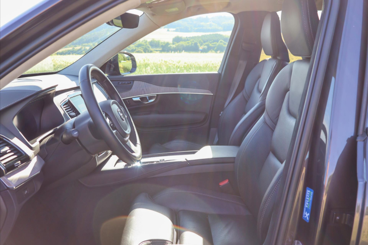 Volvo XC90 2,0 B5 AWD Ultimate Dark 7-Míst