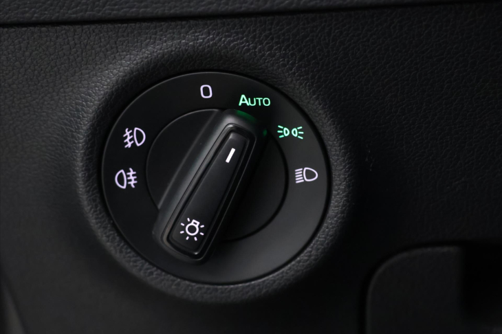 Škoda Karoq 2,0 TDI 85kW DSG Clever LED