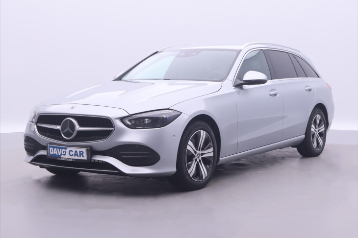 Mercedes-Benz Třídy C 1,5 200 150KW LED Navi