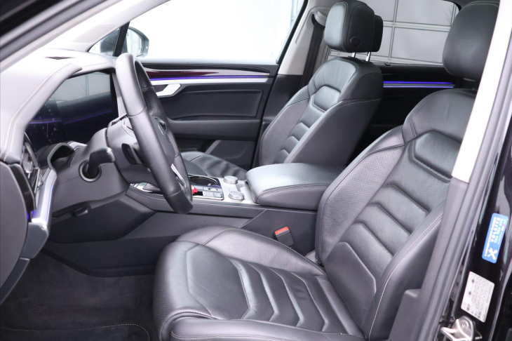 Volkswagen Touareg 3,0 TDI V6 210kW 4M CZ DPH