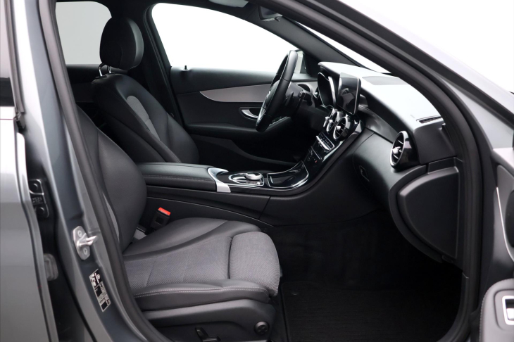 Mercedes-Benz Třídy C 2,0 220d Aut. Avantgarde