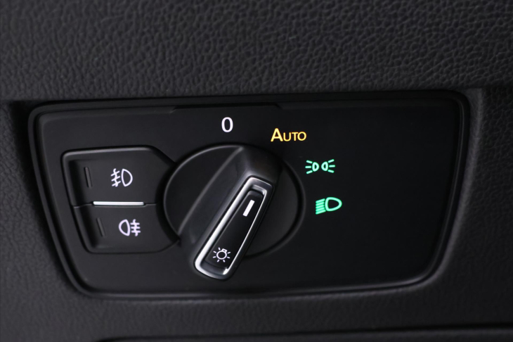 Volkswagen Passat 2,0 TDI 110kW DSG Elegance DPH