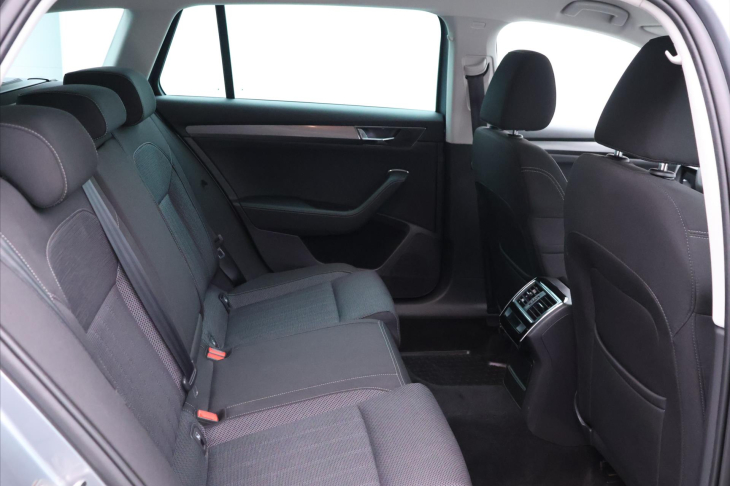 Škoda Superb 2.0 TDI 110kW DSG Style DPH