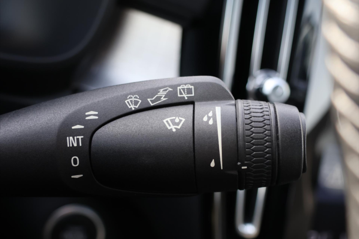 Volvo XC40 2,0 D4 AWD Panorama Tažné