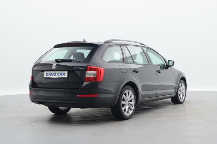 Škoda Octavia 2,0 TDI DSG Ambition 1.Maj.