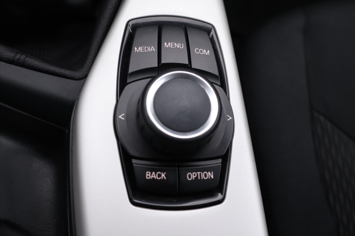 BMW Řada 1 1,5 118i Advantage 1.Maj.