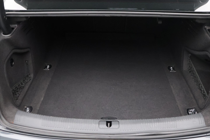 Audi A4 2,0 TFSI 185kW Quattro S-LINE