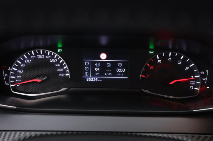 Peugeot 2008 1,2 PT 74kW CZ Klima ACTIVE