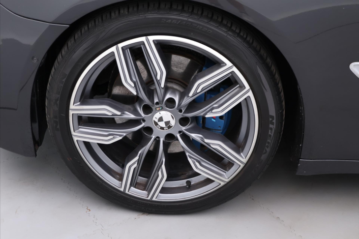 BMW Řada 7 3,0 730d 190kW xDrive