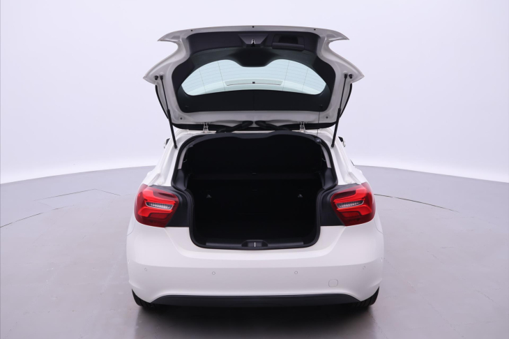 Mercedes-Benz Třídy A 1,5 180d 80kW Aut. CZ Kůže LED