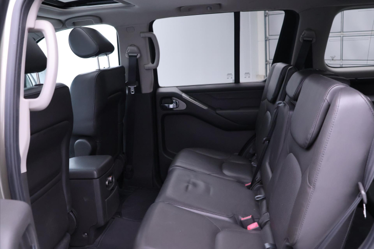 Nissan Pathfinder 2,5 dCi 126kW 4x4 1.Majitel