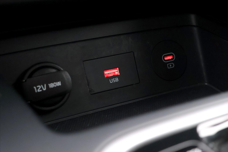 Kia Ceed SW 1,5 T-GDI 117kW GT-Line CZ DPH