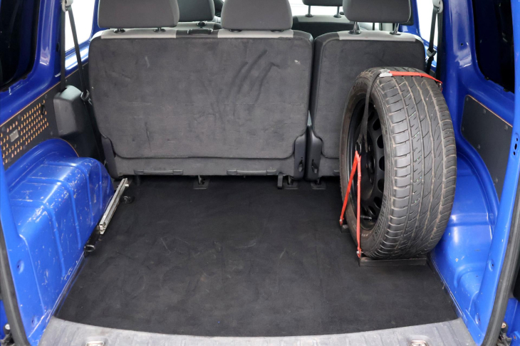 Volkswagen Caddy 2,0 TDI 4x4 Klima 5-Míst CZ