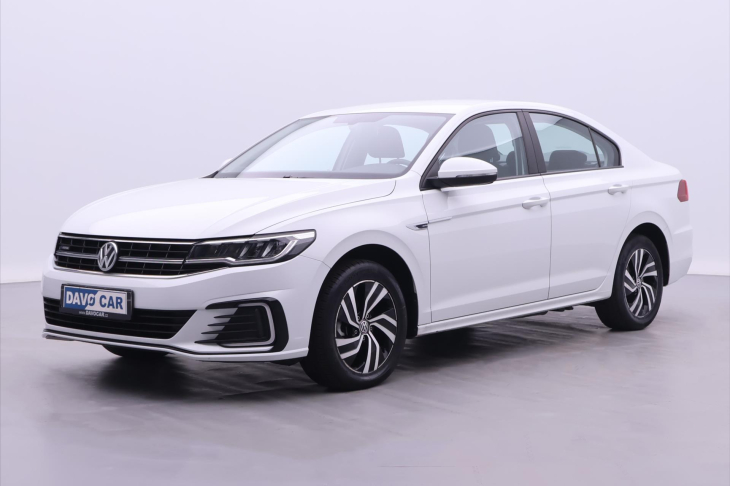 Volkswagen Bora E-Bora 100kW Automat