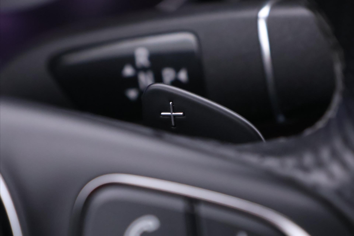 Mercedes-Benz Třídy V 2,0 300d 174kW L Exclusive Auto 4m