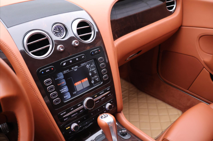 Bentley Continental GT 6,0 i W12 412kW Serviska DPH