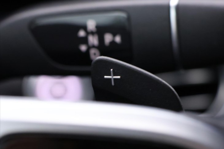 Mercedes-Benz Třídy E 2,0 220D  143kW 4MATIC  AUT