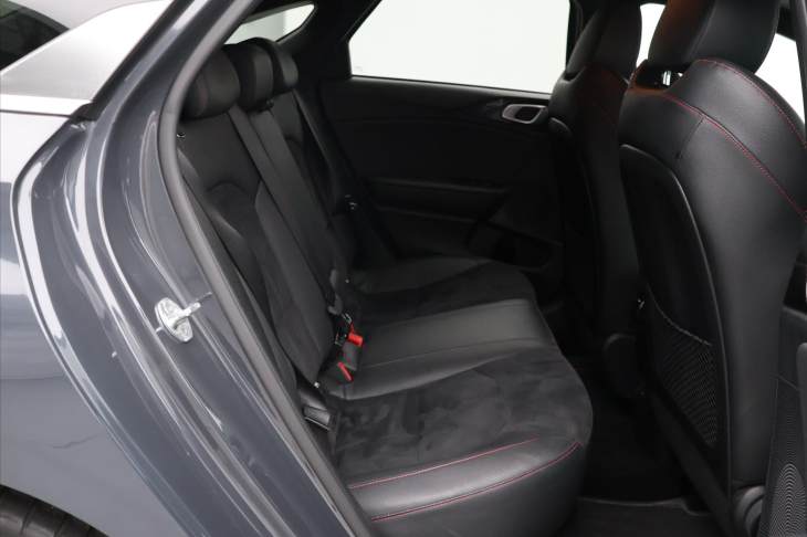 Kia ProCeed 1,6 T-GDi 150kW GT DCT CZ DPH