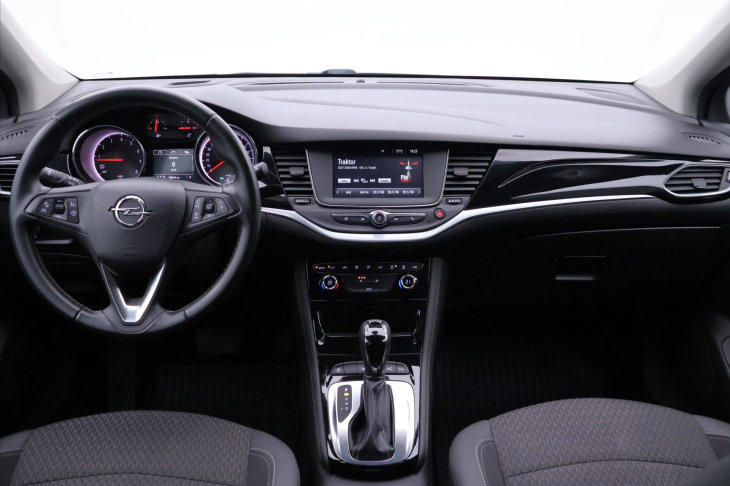 Opel Astra 1,4 T 110kW Aut. Innovation CZ