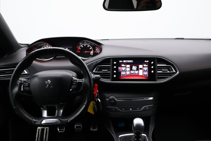 Peugeot 308 1,2 96kW GT-Line LED tažné Klima
