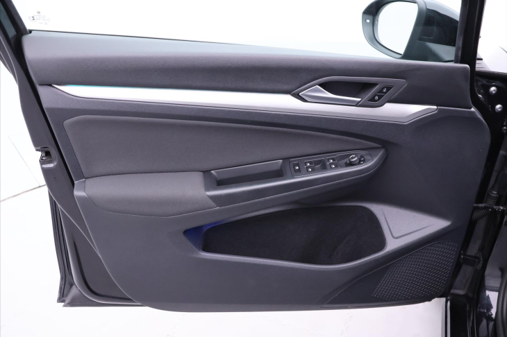 Volkswagen Golf 2,0 TDI 110kW DSG Style DPH