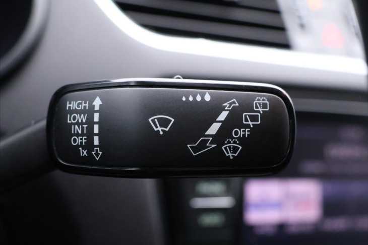 Škoda Octavia 1,6 TDI 81kW Joy Navi Xenon