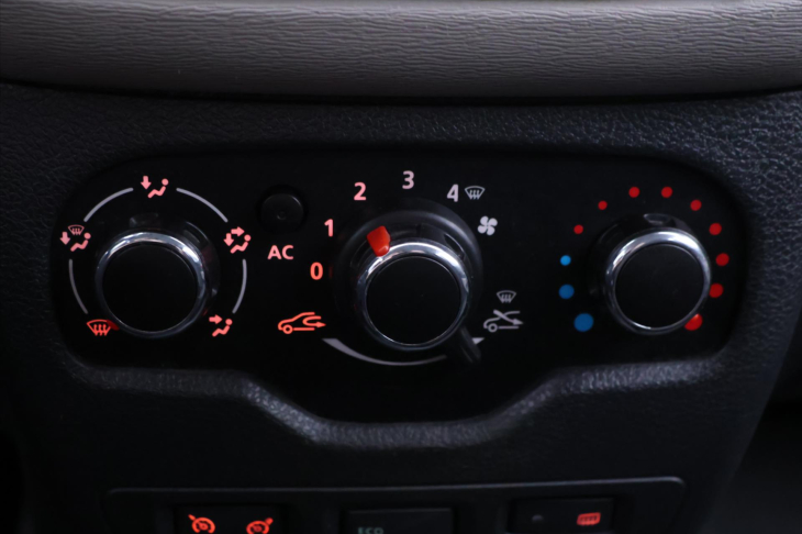 Dacia Lodgy 1,5 dCi 79kW Arctica CZ Tažné